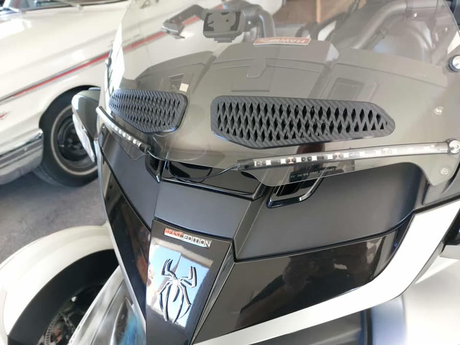Air vents for a Can-Am Spyder